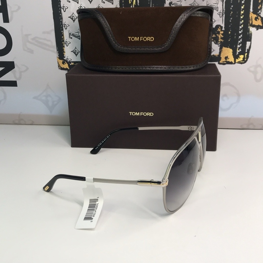 Authentic- NEW TOM FORD TF1060 16B AVIATOR SUNGLASSES TOM FORD XAVIER - Picture 15 of 17